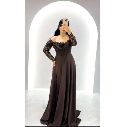 Collection image for: Vogue-Mocca Dress